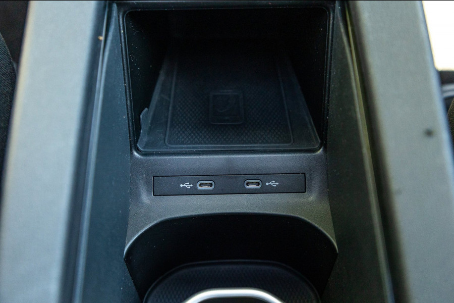 Volkswagen ID.4 Pro 77 kWh SOH 90% I Adaptive Cruise I Panoramadak I 20" I Camera I Zeer fraai interieur I Rook en geurvrij I BTW