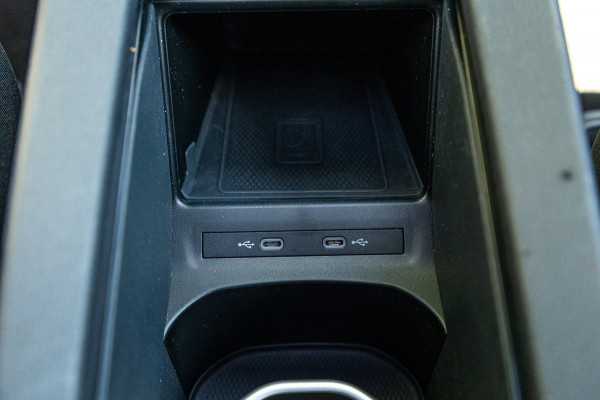 Volkswagen ID.4 Pro 77 kWh SOH 90% I Adaptive Cruise I Panoramadak I 20" I Camera I Zeer fraai interieur I Rook en geurvrij I BTW
