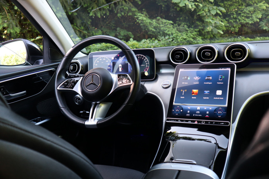 Mercedes-Benz C-Klasse Estate 300 e Luxury Line | Trekhaak | Sfeerverlichting | Carplay |
