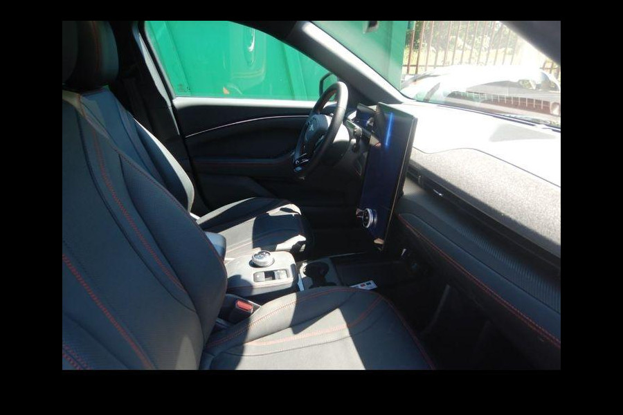Ford Mustang Mach-E Premium AWD 75 kWh 315pk | Panoramadak | 19 inch Lichtmetaal
