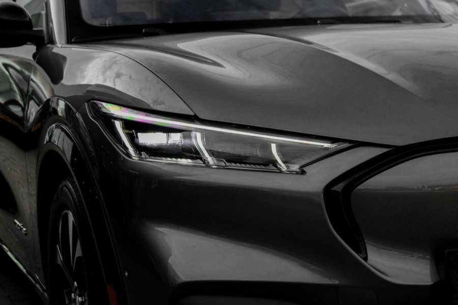 Ford Mustang Mach-E Extended Premium AWD 98 kWh 351pk | Panoramadak | 1.500kg Trekgewicht