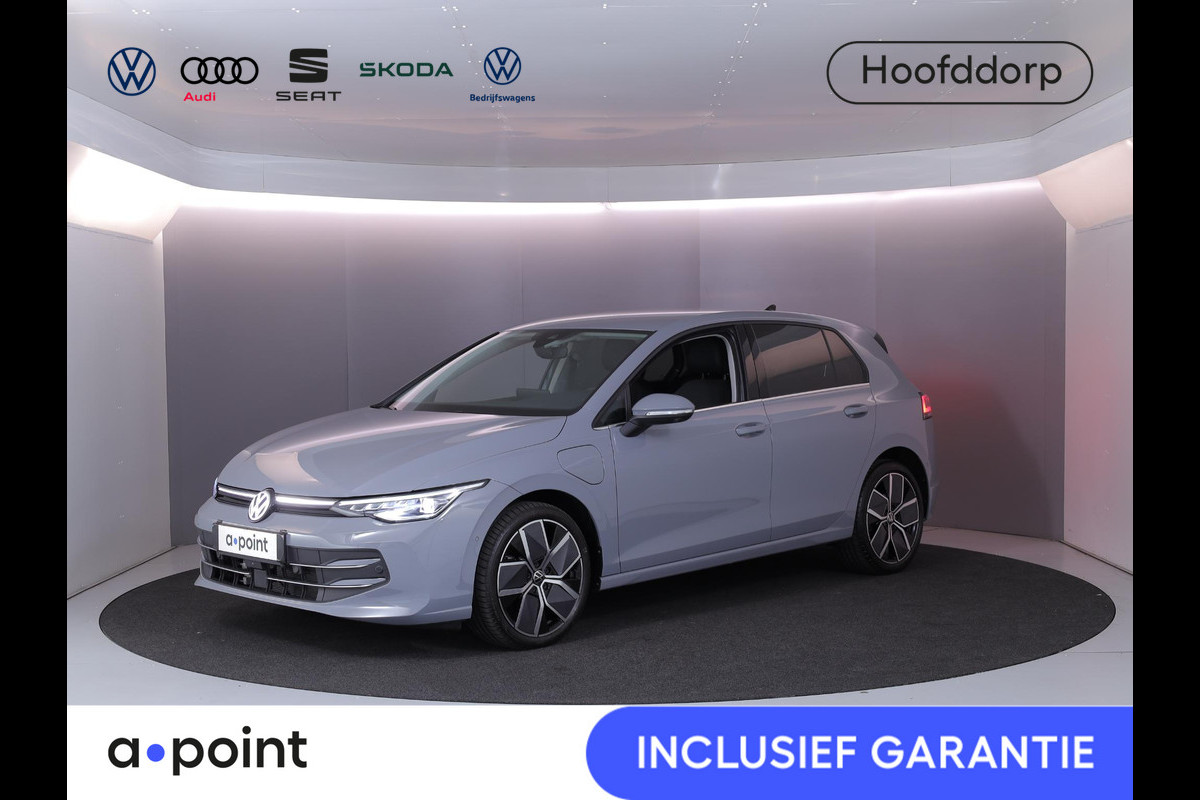 Volkswagen Golf 1.5 eHybrid Style Edition 204 pk Automaat (DSG) | Verlengde garantie | Navigatie | Parkeersensoren (Park assist) | Rondomzicht camera | Matrix LED koplampen |