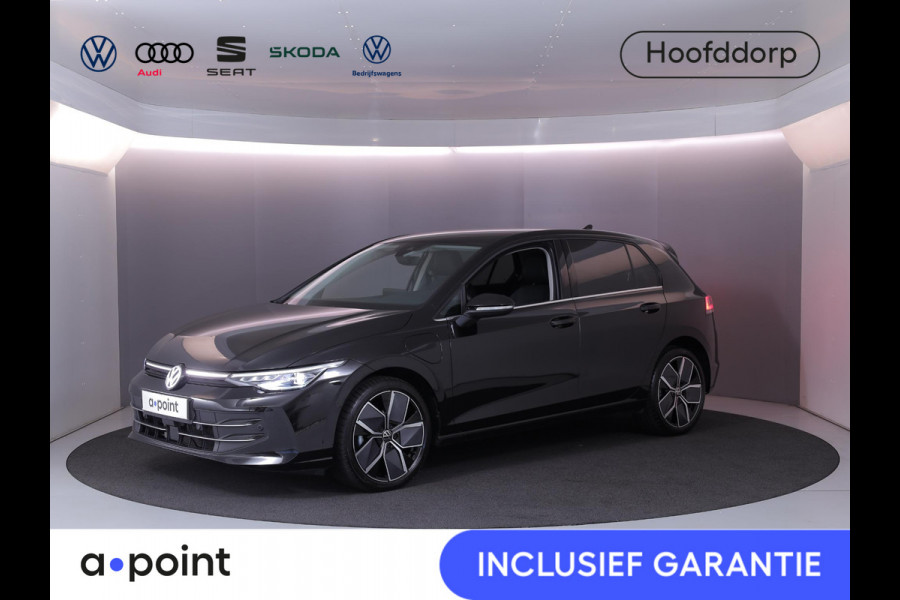 Volkswagen Golf 1.5 eHybrid Style Edition 204 pk Automaat (DSG) | Verlengde garantie | Navigatie via App | Parkeersensoren (Park assist) | Achteruitrijcamera | Stoelverwarming |