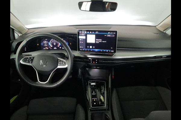 Volkswagen Golf 1.5 eHybrid Style Edition 204 pk Automaat (DSG) | Verlengde garantie | Navigatie via App | Parkeersensoren (Park assist) | Achteruitrijcamera | Stoelverwarming |