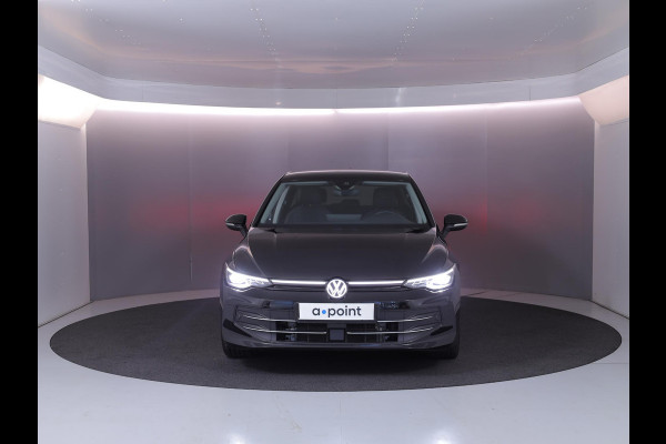 Volkswagen Golf 1.5 eHybrid Style Edition 204 pk Automaat (DSG) | Verlengde garantie | Navigatie via App | Parkeersensoren (Park assist) | Achteruitrijcamera | Stoelverwarming |