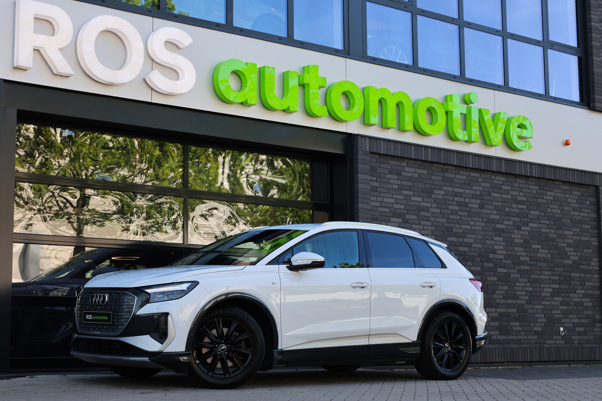 Audi Q4 e-tron 40 S edition 77 kWh | BTW | ACC | STOELVERWARMING | CAMERA | TREKHAAK |