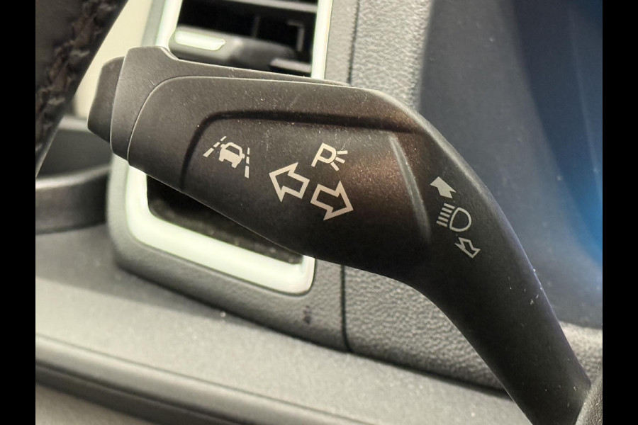 Ford Transit 310 2.0 TDCI L2H2 130PK Trend Automaat Navigatie Trekhaak 360° Camera Airco Cruise DAB+