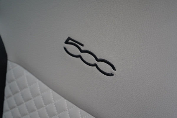 Fiat 500 1.0 Hybrid Dolcevita | Carplay | Climate control | Cruise control | Panoramadak