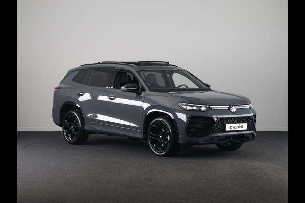 Volkswagen Tayron 1.5 eHybrid R-Line Edition 204 PK PHEV | verlengde garantie | Trekhaak | Panorama dak | Black Style | Stoel en stuur verwarming |