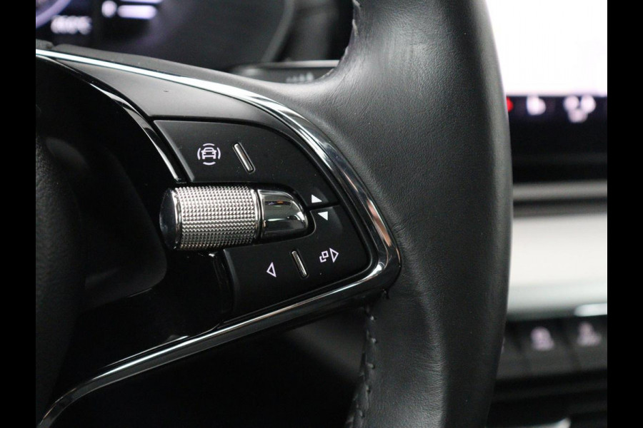 Škoda Octavia 1.5 TSI First Edition | Trekhaak | Stoelverwarming | Adaptive cruise | Carplay | Navigatie | Matrix LED | Keyless | Virtual Cockpit | Sfeerverlichting | Climate control | DAB | Parkeerhulp