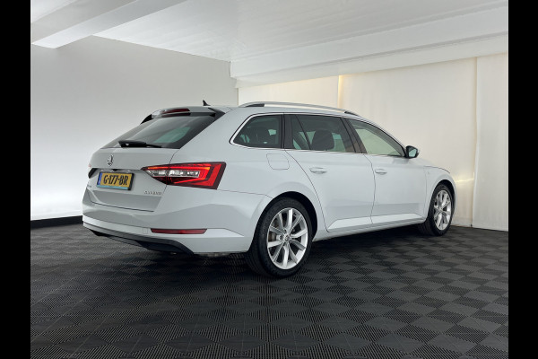 Škoda Superb Combi 1.5 TSI ACT Style Business (INCL-BTW) Aut. *LEATHER-MICROFIBRE | XENON | CANTON-AUDIO | MEMORY-PACK | NAVI-FULLMAP | CAMERA | KEYLESS | HEATED-COMFORTSEATS | PRIVACY-GLASS | SHIFTPADDLES | ECC | PDC | CRUISE | 18''ALU*