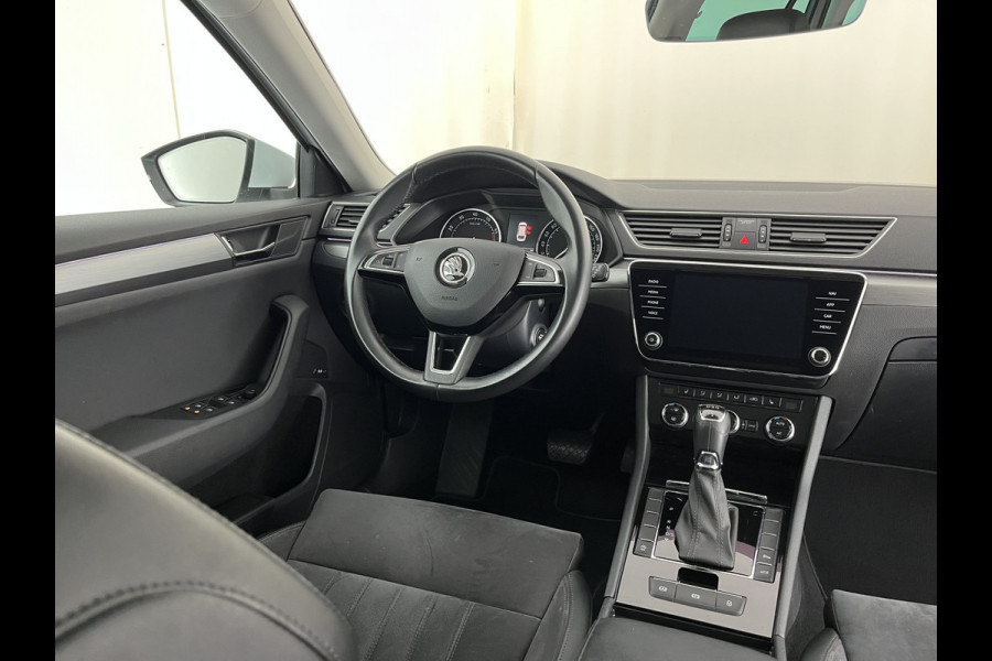 Škoda Superb Combi 1.5 TSI ACT Style Business (INCL-BTW) Aut. *LEATHER-MICROFIBRE | XENON | CANTON-AUDIO | MEMORY-PACK | NAVI-FULLMAP | CAMERA | KEYLESS | HEATED-COMFORTSEATS | PRIVACY-GLASS | SHIFTPADDLES | ECC | PDC | CRUISE | 18''ALU*