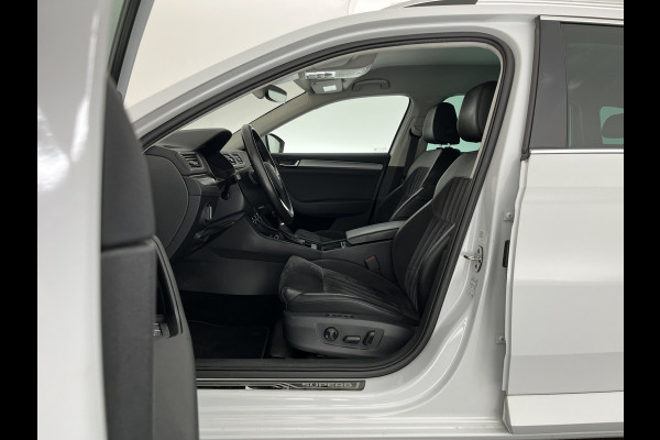 Škoda Superb Combi 1.5 TSI ACT Style Business (INCL-BTW) Aut. *LEATHER-MICROFIBRE | XENON | CANTON-AUDIO | MEMORY-PACK | NAVI-FULLMAP | CAMERA | KEYLESS | HEATED-COMFORTSEATS | PRIVACY-GLASS | SHIFTPADDLES | ECC | PDC | CRUISE | 18''ALU*