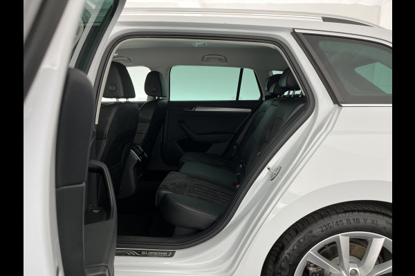Škoda Superb Combi 1.5 TSI ACT Style Business (INCL-BTW) Aut. *LEATHER-MICROFIBRE | XENON | CANTON-AUDIO | MEMORY-PACK | NAVI-FULLMAP | CAMERA | KEYLESS | HEATED-COMFORTSEATS | PRIVACY-GLASS | SHIFTPADDLES | ECC | PDC | CRUISE | 18''ALU*
