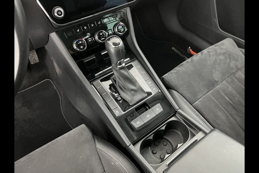 Škoda Superb Combi 1.5 TSI ACT Style Business (INCL-BTW) Aut. *LEATHER-MICROFIBRE | XENON | CANTON-AUDIO | MEMORY-PACK | NAVI-FULLMAP | CAMERA | KEYLESS | HEATED-COMFORTSEATS | PRIVACY-GLASS | SHIFTPADDLES | ECC | PDC | CRUISE | 18''ALU*