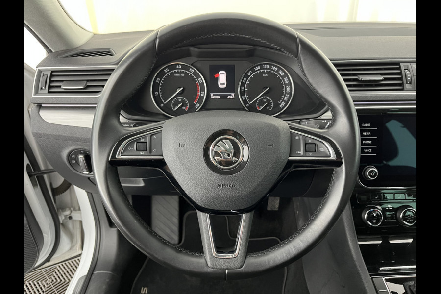 Škoda Superb Combi 1.5 TSI ACT Style Business (INCL-BTW) Aut. *LEATHER-MICROFIBRE | XENON | CANTON-AUDIO | MEMORY-PACK | NAVI-FULLMAP | CAMERA | KEYLESS | HEATED-COMFORTSEATS | PRIVACY-GLASS | SHIFTPADDLES | ECC | PDC | CRUISE | 18''ALU*