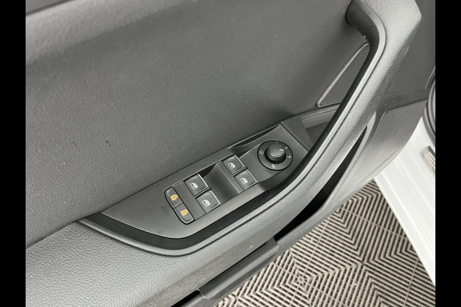 Škoda Superb Combi 1.5 TSI ACT Style Business (INCL-BTW) Aut. *LEATHER-MICROFIBRE | XENON | CANTON-AUDIO | MEMORY-PACK | NAVI-FULLMAP | CAMERA | KEYLESS | HEATED-COMFORTSEATS | PRIVACY-GLASS | SHIFTPADDLES | ECC | PDC | CRUISE | 18''ALU*