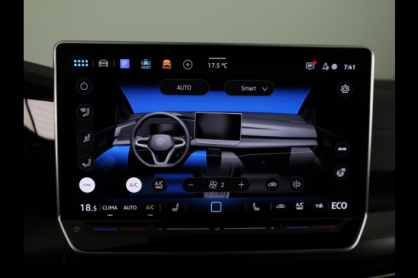 Volkswagen Golf 1.5 eHybrid GTE 272 PK PHEV | SOH 99,73% | Panorama dak | 18"Lm velgen | Trekhaak wegklapbaar | Head up display | Adaptieve demping |