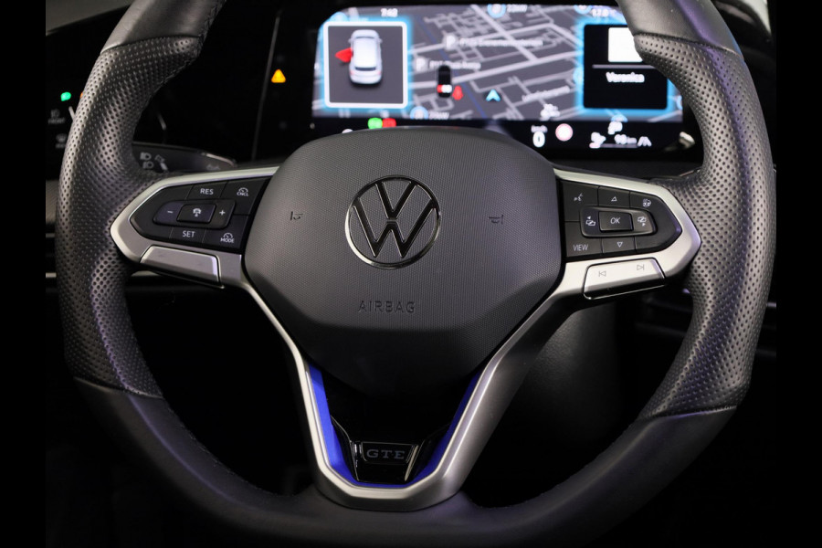 Volkswagen Golf 1.5 eHybrid GTE 272 PK PHEV | SOH 99,73% | Panorama dak | 18"Lm velgen | Trekhaak wegklapbaar | Head up display | Adaptieve demping |