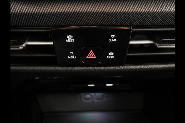 Volkswagen Golf 1.5 eHybrid GTE 272 PK PHEV | SOH 99,73% | Panorama dak | 18"Lm velgen | Trekhaak wegklapbaar | Head up display | Adaptieve demping |