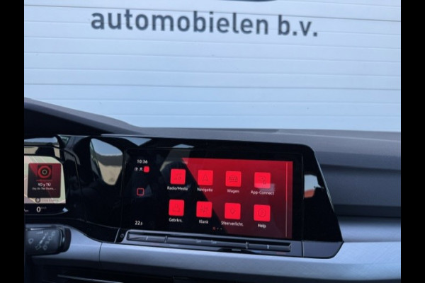 Volkswagen Golf 1.5 TSI Life -Panoramadak-LED-Sfeer-Trekhaak