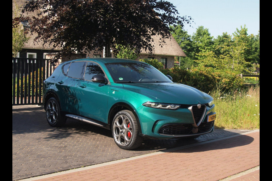 Alfa Romeo Tonale 1.3T PHEV Edizione Speciale | 280PK | Winterpakket | NL-Auto | Camera |