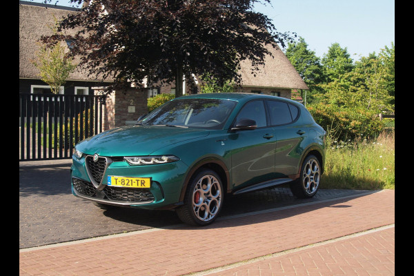 Alfa Romeo Tonale 1.3T PHEV Edizione Speciale | 280PK | Winterpakket | NL-Auto | Camera |