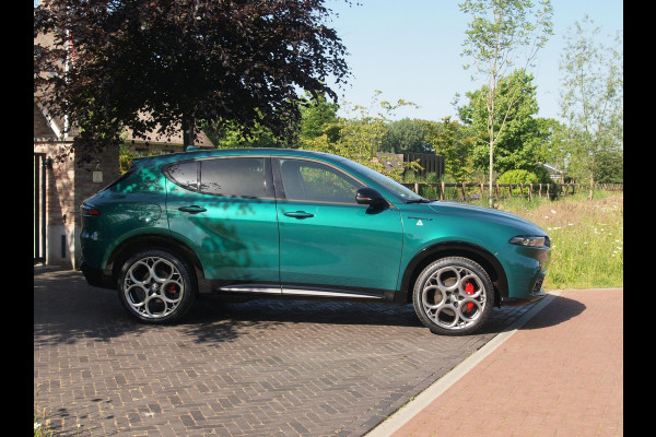 Alfa Romeo Tonale 1.3T PHEV Edizione Speciale | 280PK | Winterpakket | NL-Auto | Camera |