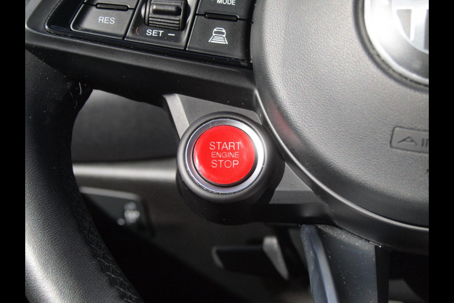 Alfa Romeo Tonale 1.3T PHEV Edizione Speciale | 280PK | Winterpakket | NL-Auto | Camera |
