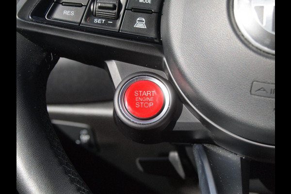 Alfa Romeo Tonale 1.3T PHEV Edizione Speciale | 280PK | Winterpakket | NL-Auto | Camera |