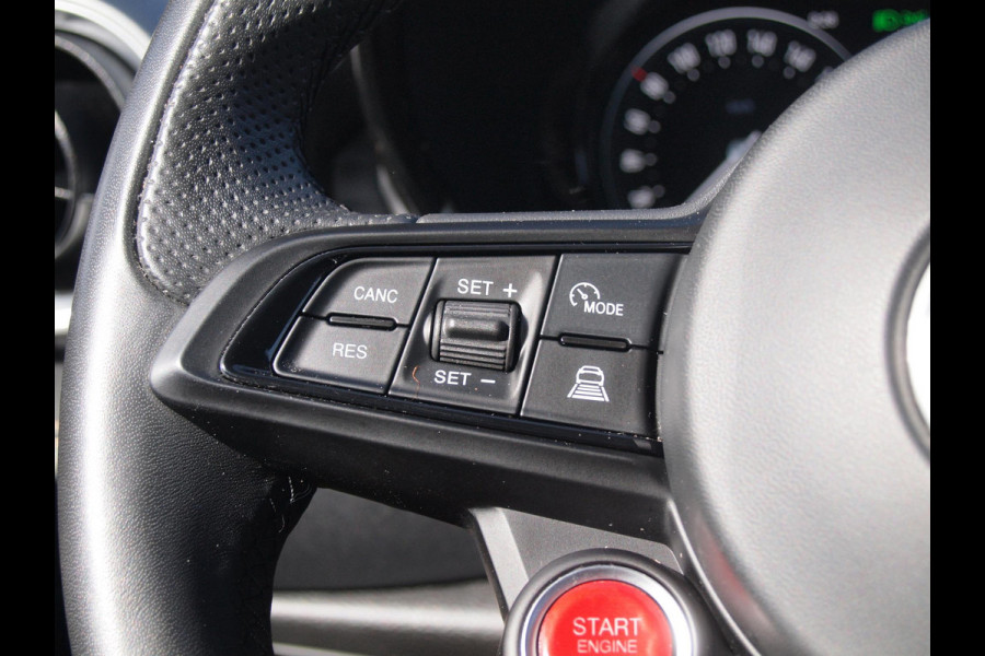 Alfa Romeo Tonale 1.3T PHEV Edizione Speciale | 280PK | Winterpakket | NL-Auto | Camera |
