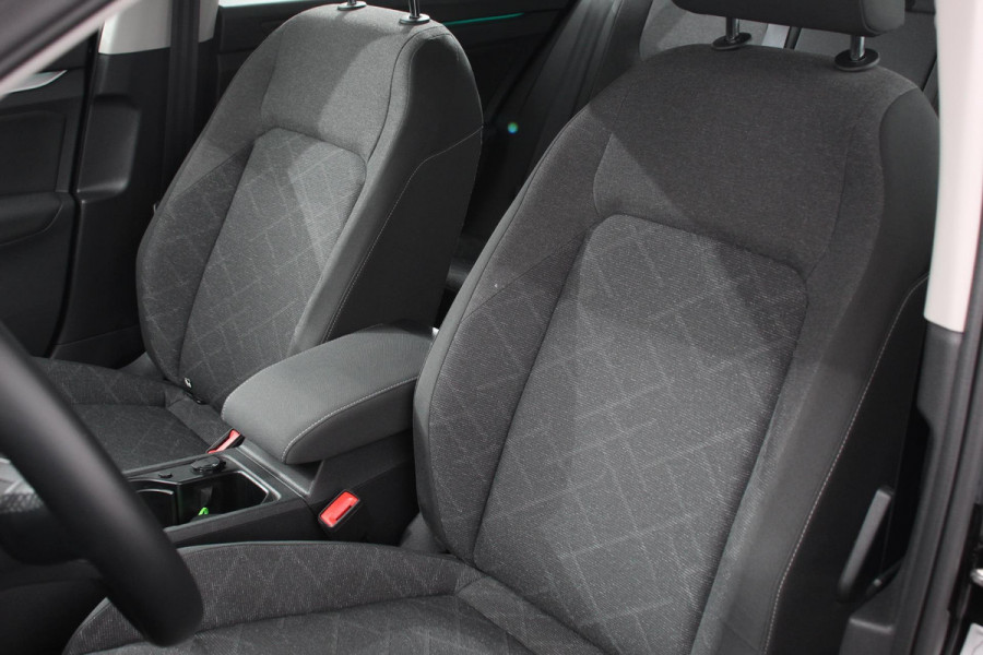 Volkswagen Golf Variant 1.5 TSI 131pk Life Navigatie Apple Carplay/Android Auto Adaptive Cruise Control Parkeersensoren Camera Park Assist Stoel- en stuurverwarming Virtual Cockpit Climatronic
