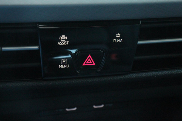 Volkswagen Golf Variant 1.5 TSI 131pk Life Navigatie Apple Carplay/Android Auto Adaptive Cruise Control Parkeersensoren Camera Park Assist Stoel- en stuurverwarming Virtual Cockpit Climatronic