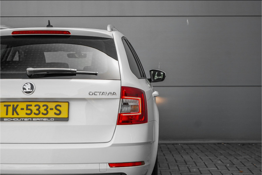 Škoda Octavia Combi 1.0 TSI Greentech Ambition Business Navi CarPlay