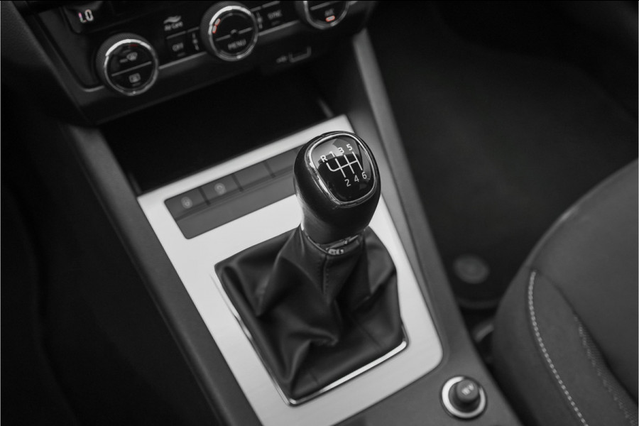 Škoda Octavia Combi 1.0 TSI Greentech Ambition Business Navi CarPlay