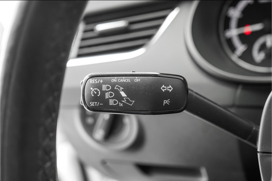Škoda Octavia Combi 1.0 TSI Greentech Ambition Business Navi CarPlay