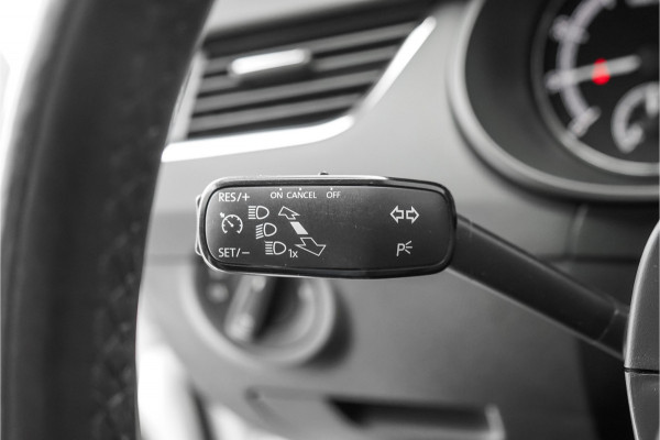 Škoda Octavia Combi 1.0 TSI Greentech Ambition Business Navi CarPlay