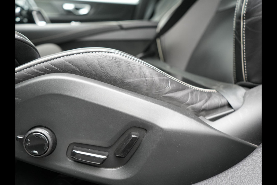 Volvo V60 T6 Twin Engine AWD R-Design 340pk Dealer O.H. | Adaptive Cruise | Camera | Harman / Kardon | Lederen Sportstoelen Memory & Verwarmd | Keyless | Blis | Apple Carplay | Navigatie | DAB | 19"L.M | Plug In Hybrid |