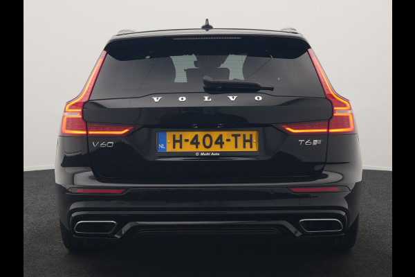 Volvo V60 T6 Twin Engine AWD R-Design 340pk Dealer O.H. | Adaptive Cruise | Camera | Harman / Kardon | Lederen Sportstoelen Memory & Verwarmd | Keyless | Blis | Apple Carplay | Navigatie | DAB | 19"L.M | Plug In Hybrid |