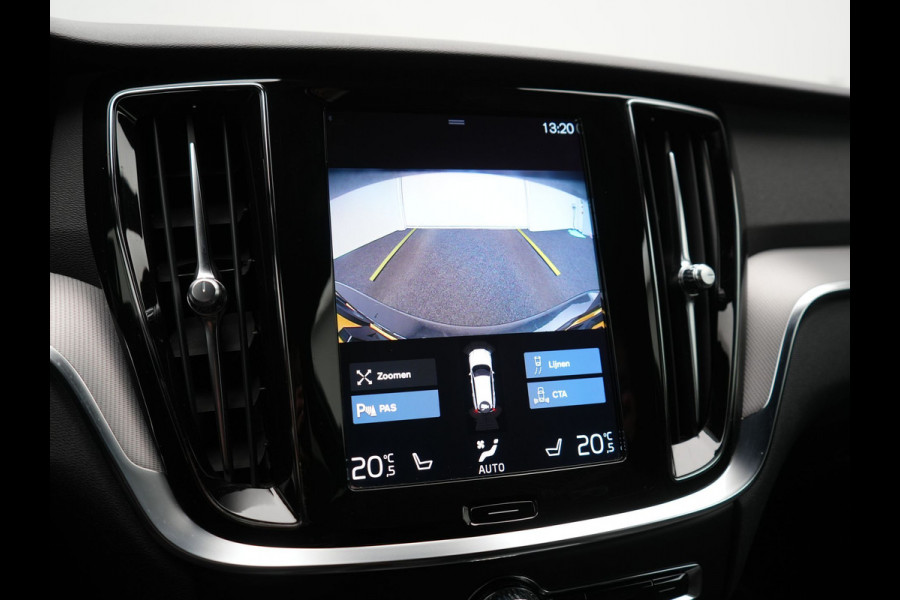 Volvo V60 T6 Twin Engine AWD R-Design 340pk Dealer O.H. | Adaptive Cruise | Camera | Harman / Kardon | Lederen Sportstoelen Memory & Verwarmd | Keyless | Blis | Apple Carplay | Navigatie | DAB | 19"L.M | Plug In Hybrid |
