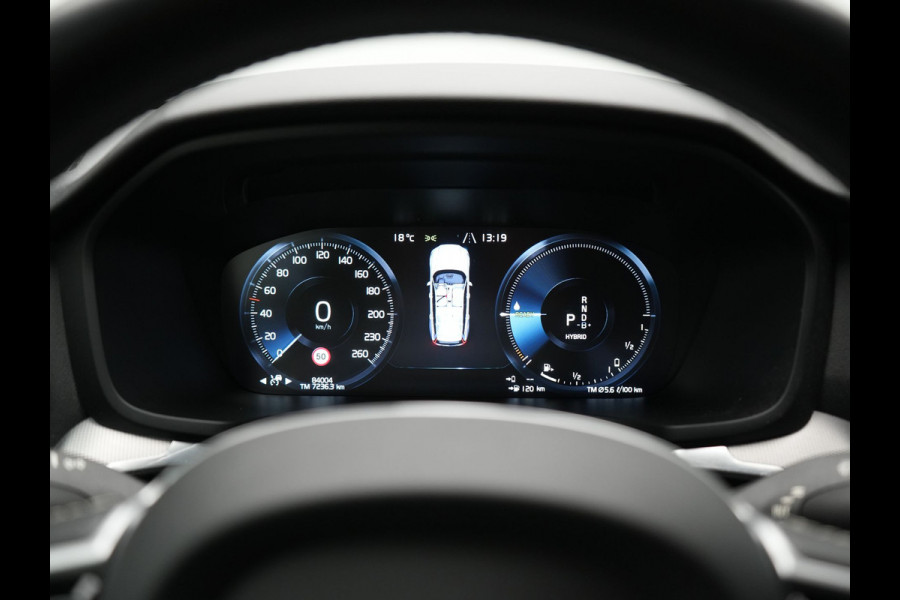Volvo V60 T6 Twin Engine AWD R-Design 340pk Dealer O.H. | Adaptive Cruise | Camera | Harman / Kardon | Lederen Sportstoelen Memory & Verwarmd | Keyless | Blis | Apple Carplay | Navigatie | DAB | 19"L.M | Plug In Hybrid |
