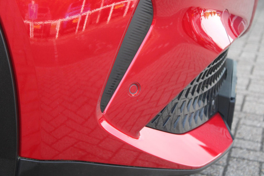 Alfa Romeo junior ELETTRICA SPECIALE 156PK 54 kWh | PANORAMISCH SCHUIF/KANTEL DAK | BICOLOR DAK (ZWART DAK) | WARMTEPOMP | TECHNOLOGIE PAKKET (O.A. FULL LED ADAPTIVE MATRIX KOPLAMPEN/DODEHOEK DETECTIE/DRAADLOZE TELEFOONLADER/ACHTERUITRIJ CAMERA/PARKEERSENSOREN VOOR, ACHTER,ZIJKANT) | DRAADLOZE APPLE CARPLAY/ANDROID AUTO | CLIMATE CONTROL | ELEKTRISCH BEDIENBARE ACHTERKLEP | STOEL VERWARMING | ELEKTRISCH BEDIENBARE VOORSTOEL MET MASSAGE FUNCTIE | VERKEERSBORDEN HERKENNING | ADAPTIVE CRUISE CONTROL | KEYLESS ENTRY/START | VOORRUIT VERWARMING |