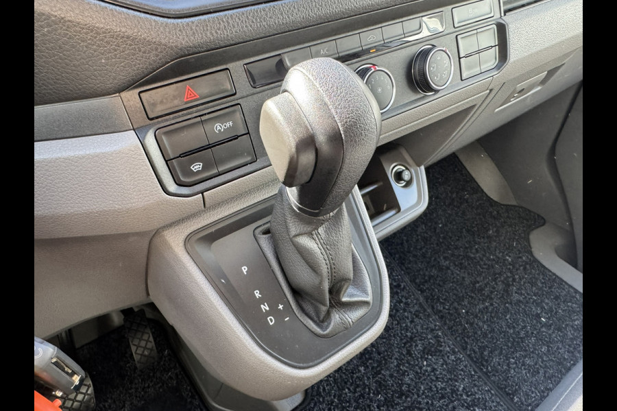 Volkswagen Crafter 35 2.0 TDI L4 DSG Bakwagen+Laadklep Ergonomische stoel Cruise Navigatie DAB Airco