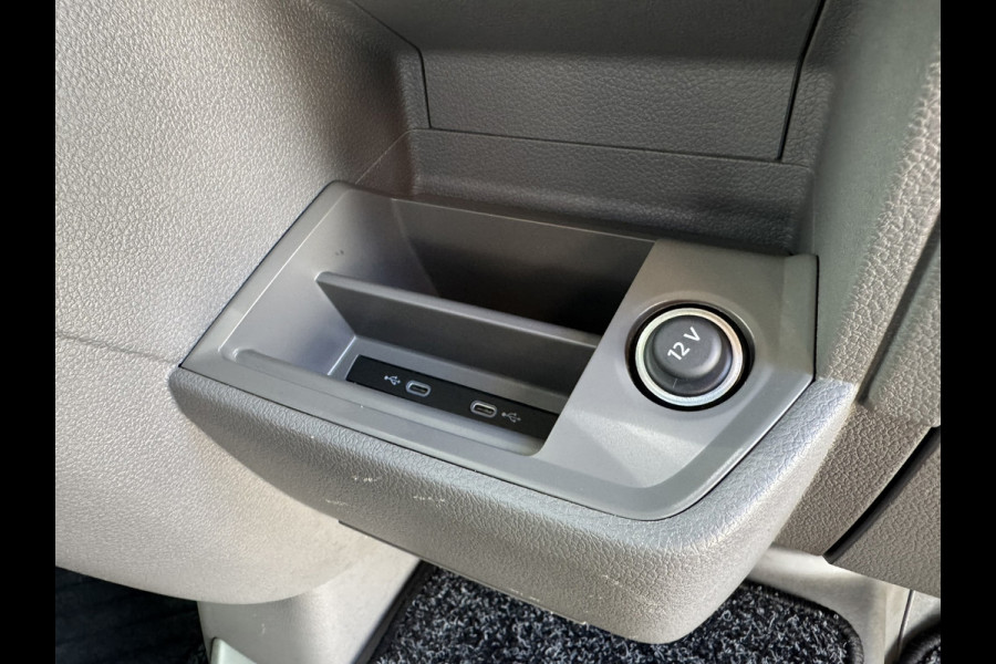 Volkswagen Crafter 35 2.0 TDI L4 DSG Bakwagen+Laadklep Ergonomische stoel Cruise Navigatie DAB Airco