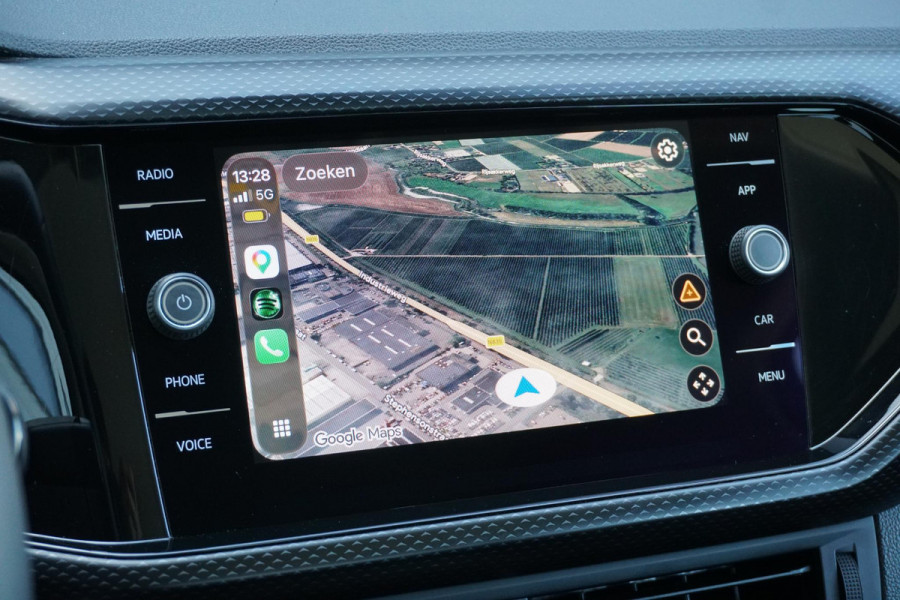 Volkswagen T-Cross 1.0 TSI Life + CAMERA / TREKHAAK / APPLE CARPLAY