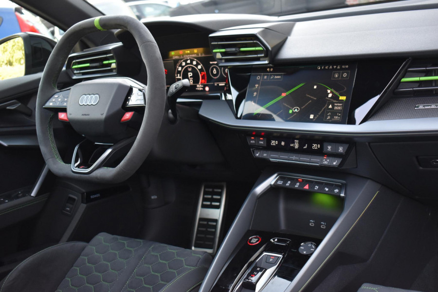 Audi RS3 Sportback 2.5 TFSI RS3 quattro HULK Pano HUD Kuip Lane Sonos Camera RS3 400PK