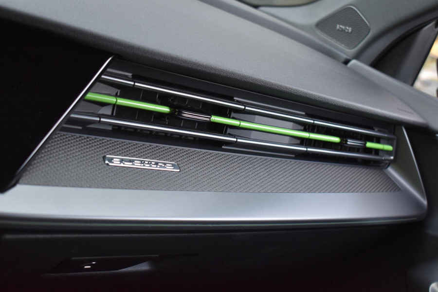Audi RS3 Sportback 2.5 TFSI RS3 quattro HULK Pano HUD Kuip Lane Sonos Camera RS3 400PK