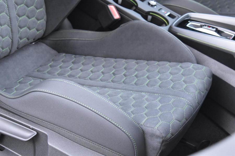 Audi RS3 Sportback 2.5 TFSI RS3 quattro HULK Pano HUD Kuip Lane Sonos Camera RS3 400PK