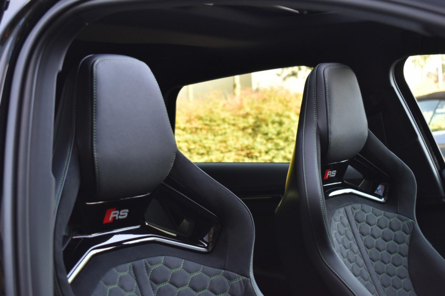 Audi RS3 Sportback 2.5 TFSI RS3 quattro HULK Pano HUD Kuip Lane Sonos Camera RS3 400PK