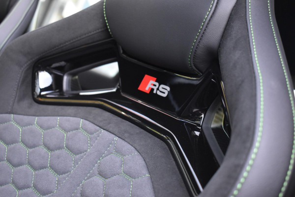 Audi RS3 Sportback 2.5 TFSI RS3 quattro HULK Pano HUD Kuip Lane Sonos Camera RS3 400PK